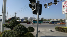 小米18 Fold今日正式开售：玄戒O3首发搭载