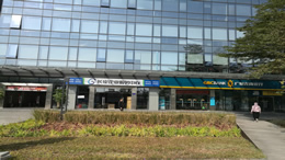 阿信参访苹果库比提诺 透露Mayday演唱会大电影与Appl